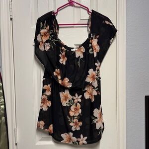 Siren Lily Black Floral Blouse